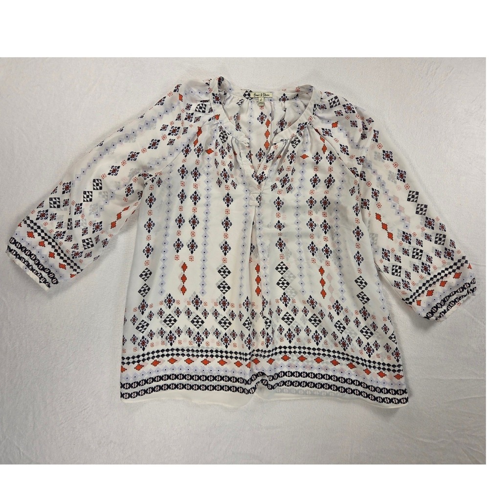 Emma & Olivia White 3/4 Sleeve V-neck Flowy Blouse sz L Boho Geometric Pattern
